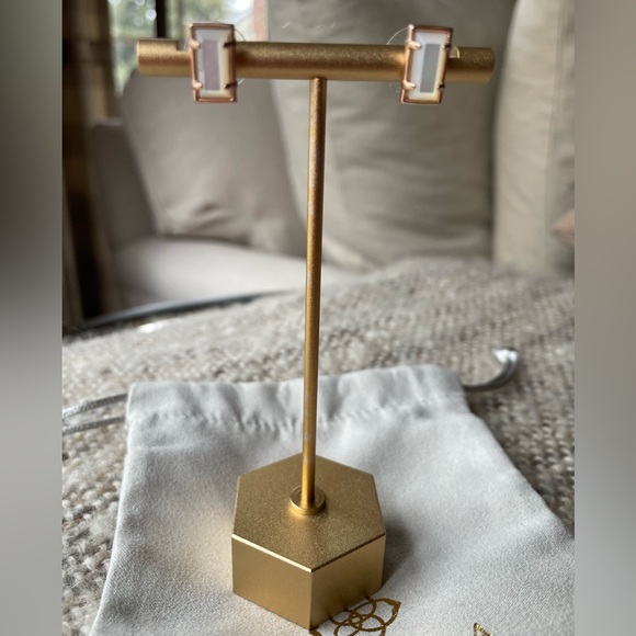 Kendra Scott Paola Stud Earrings - Picture 3 of 5